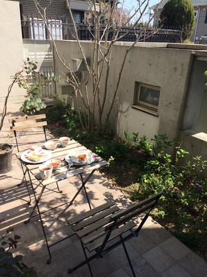 20150403135057.2テラスランチ.jpg